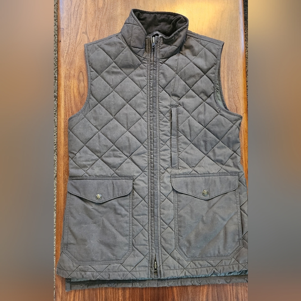 Filson Women's Quilted Waxed Field Vest